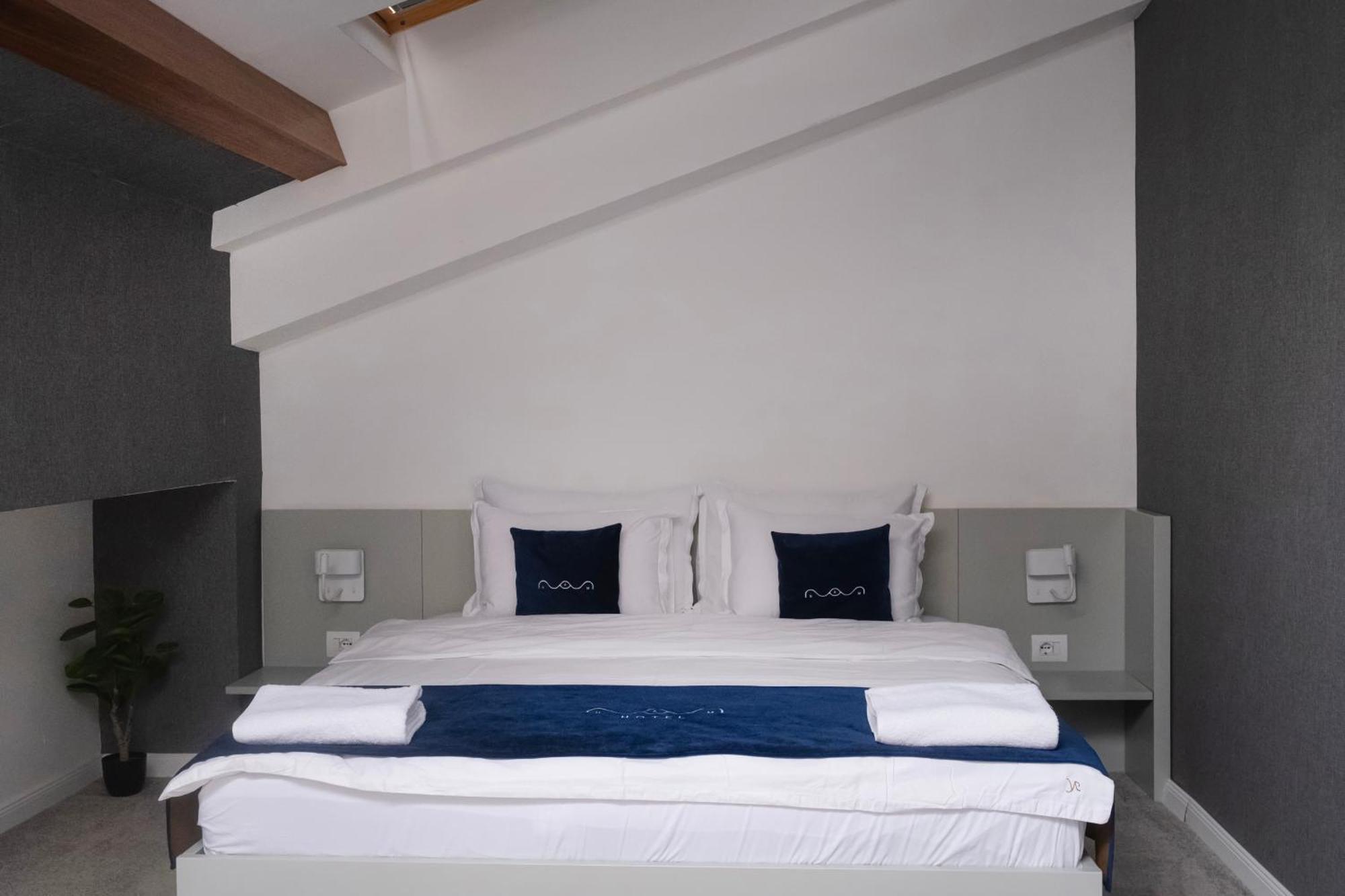 Nam Hotel Прізрен Екстер'єр фото